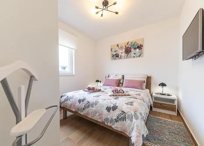 2 Bedroom In