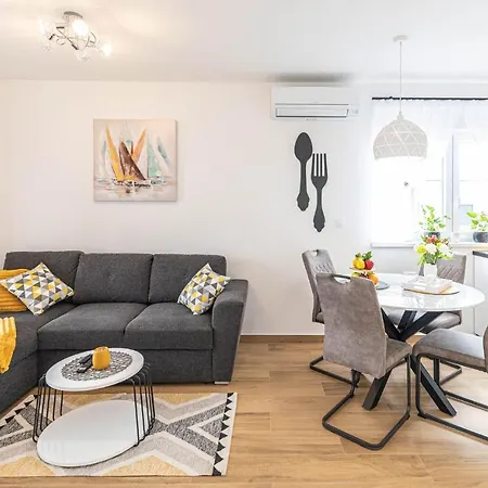 Daire 2 Bedroom In Trogir